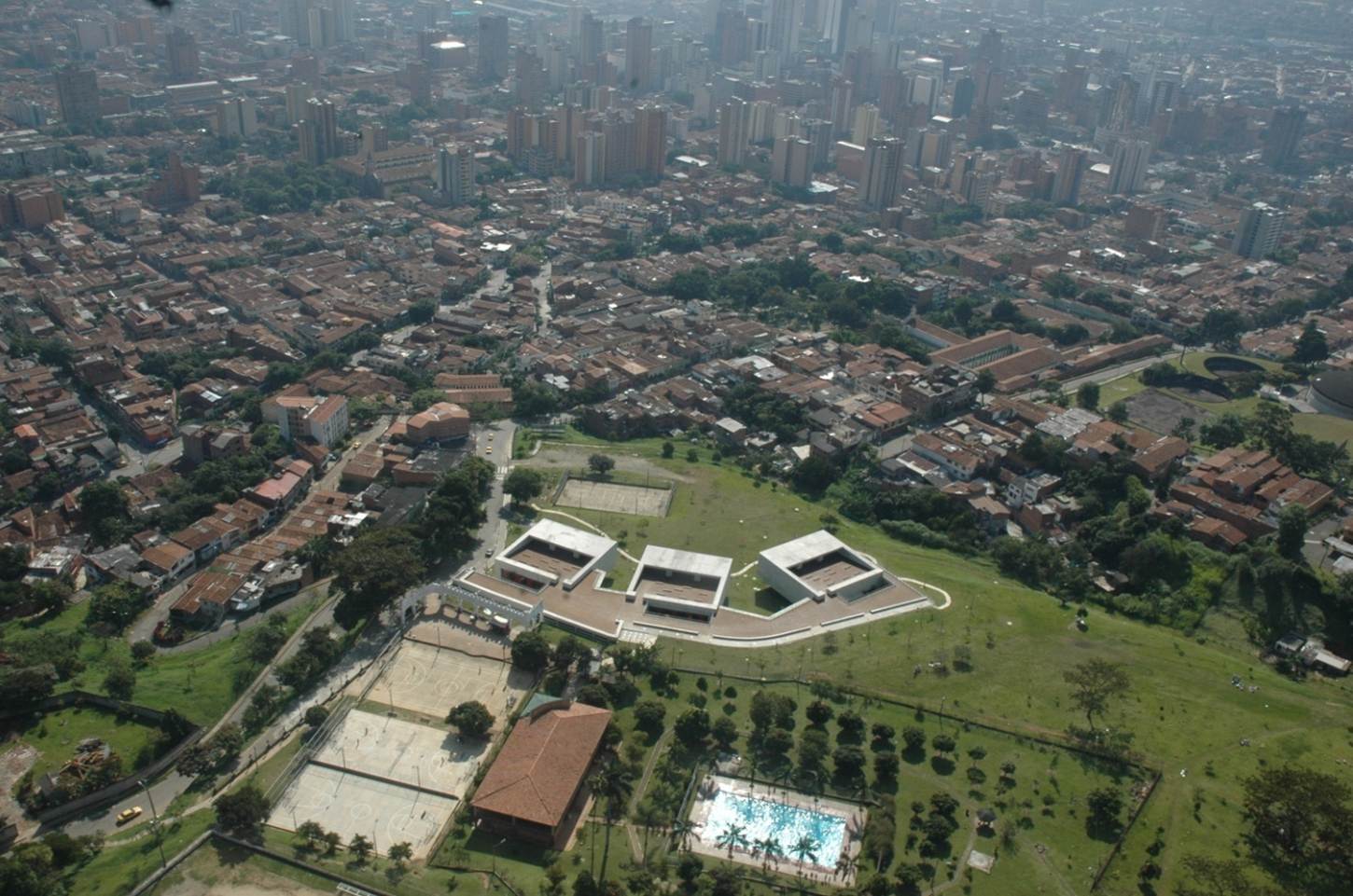Medellin CC Leon de Grieff
